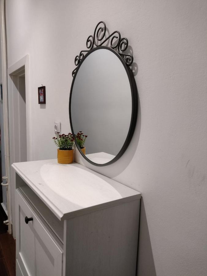 Apartament Charming With Garden Near Parking And Ndk *