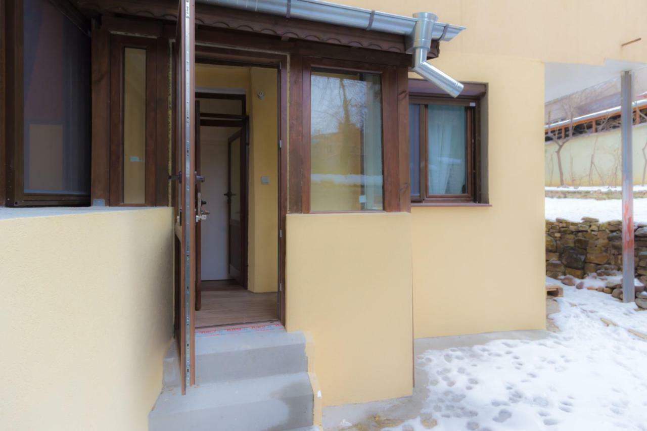 Charming With Garden Near Parking And Ndk Apartament Sofia